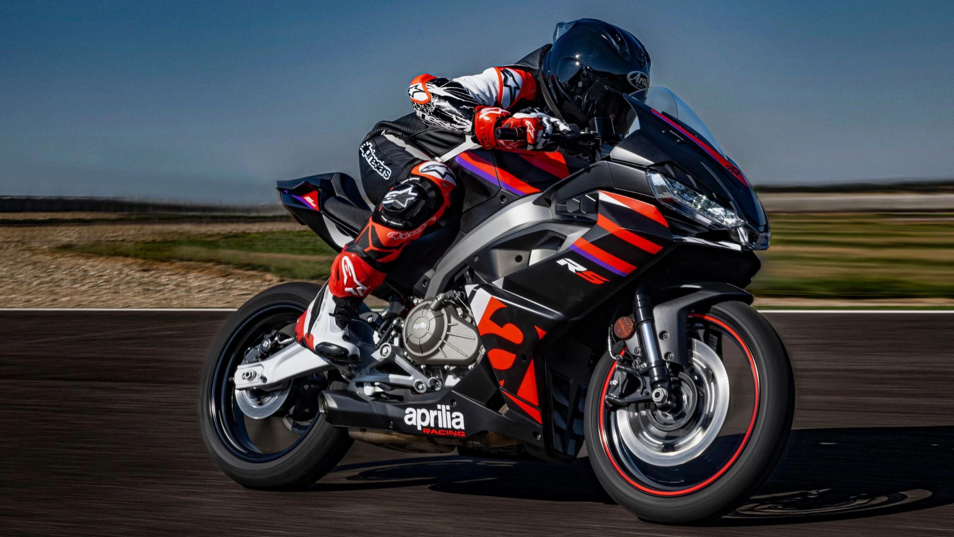 aprilia-rs457-first-ride-review-naked-is-almost-always-better